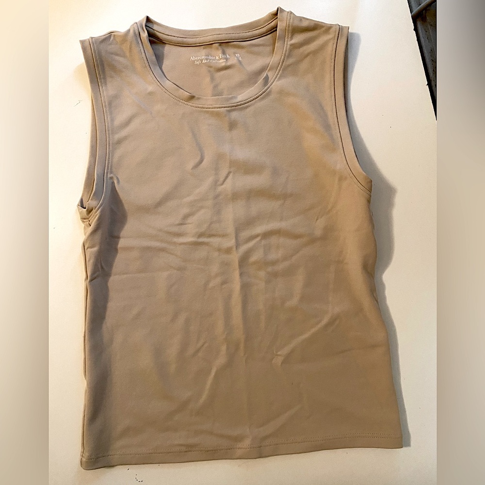 Beige Abercrombie & Fitch muscle tank